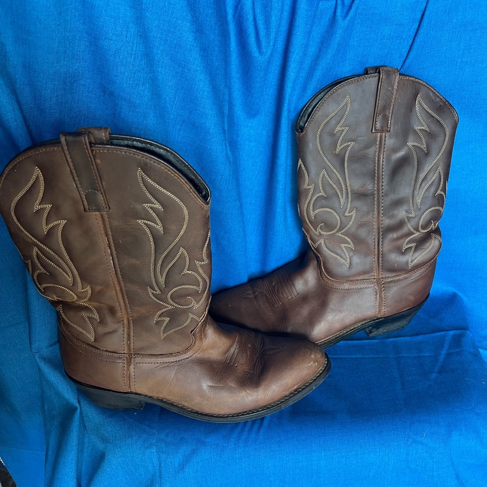 Men’s Leather Upper Boots Brown Size 13  D good condition well cared for